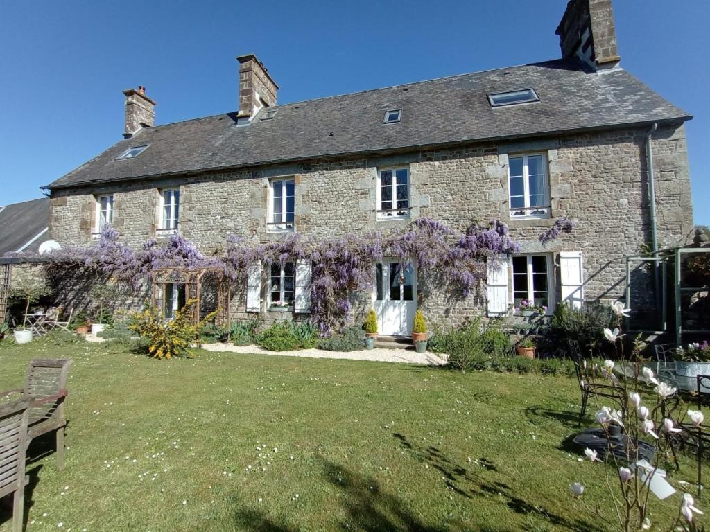 Le Presbytere Beauficel Exterior photo